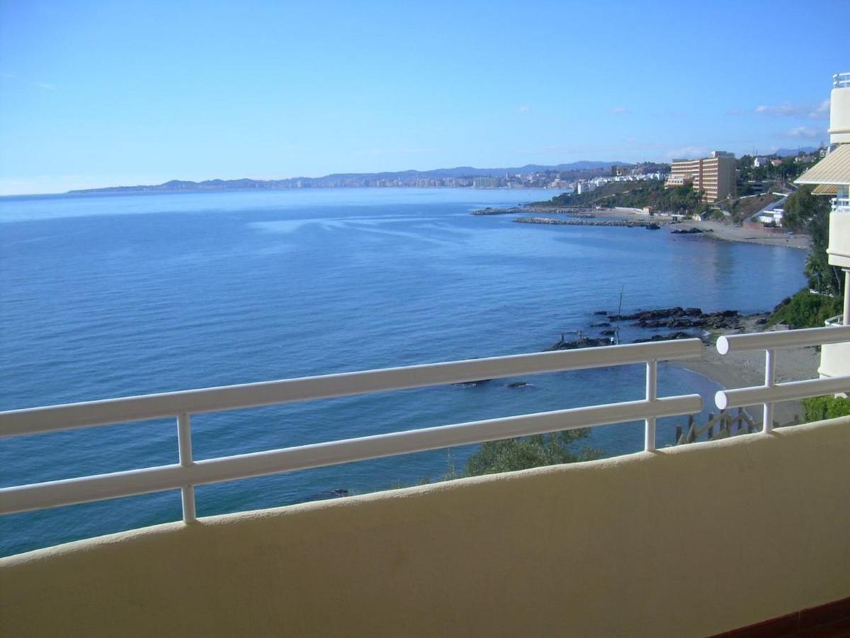 Holidays2Benalmadena Torrequebrada Sea View Front Beach With Pool Parking & Terraces ภายนอก รูปภาพ
