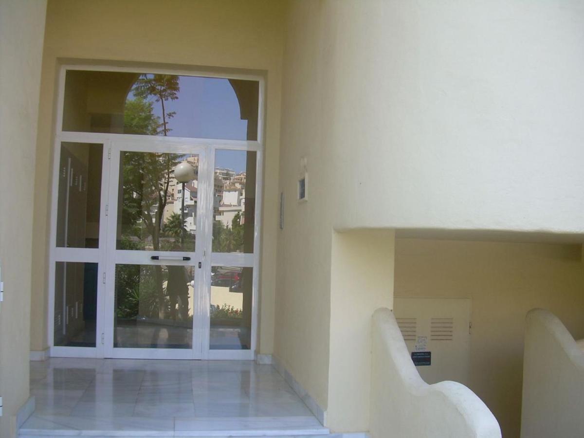 Holidays2Benalmadena Torrequebrada Sea View Front Beach With Pool Parking & Terraces ภายนอก รูปภาพ