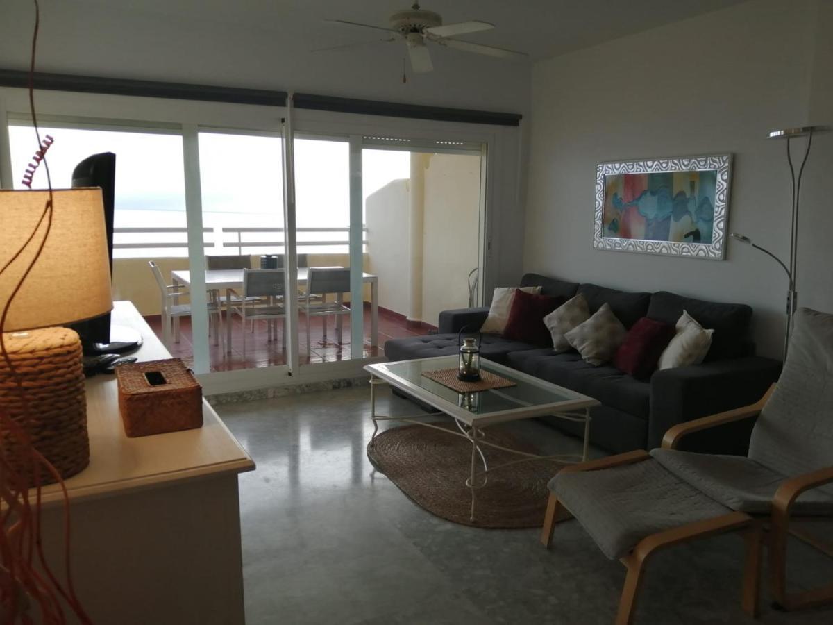 Holidays2Benalmadena Torrequebrada Sea View Front Beach With Pool Parking & Terraces ภายนอก รูปภาพ