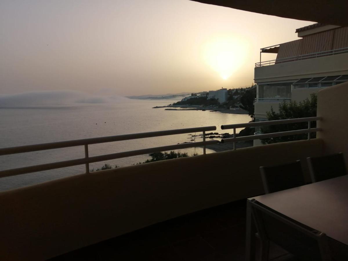 Holidays2Benalmadena Torrequebrada Sea View Front Beach With Pool Parking & Terraces ภายนอก รูปภาพ