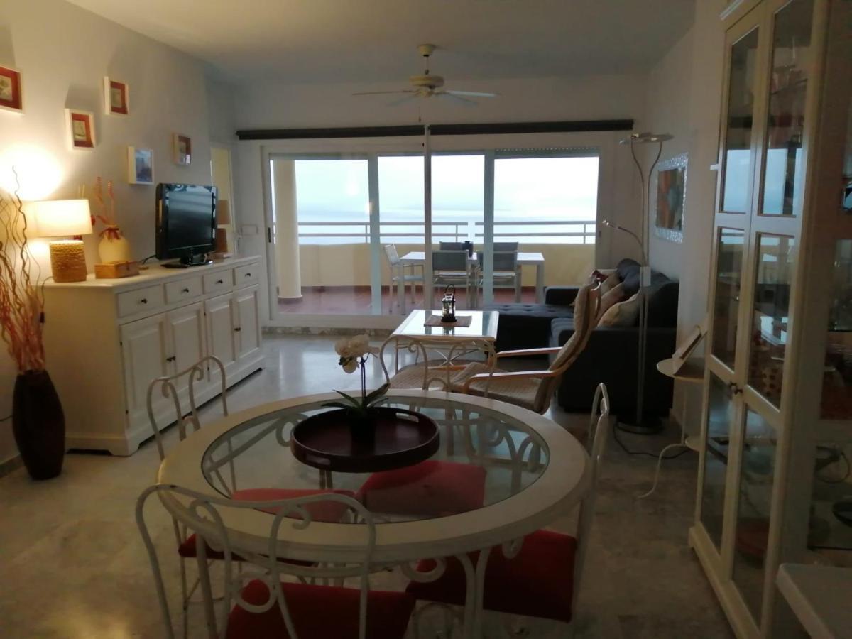 Holidays2Benalmadena Torrequebrada Sea View Front Beach With Pool Parking & Terraces ภายนอก รูปภาพ